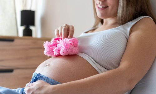 14 συμπτώματα που μαρτυρούν ότι περιμένεις κορίτσι: Μύθοι ή αλήθειες;