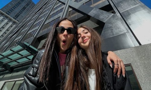 Αγγελική Δαλιάνη: Η έξοδος με την κόρη της στο θέατρο και οι φωτό που αποδεικνύουν το πόσο μοιάζουν