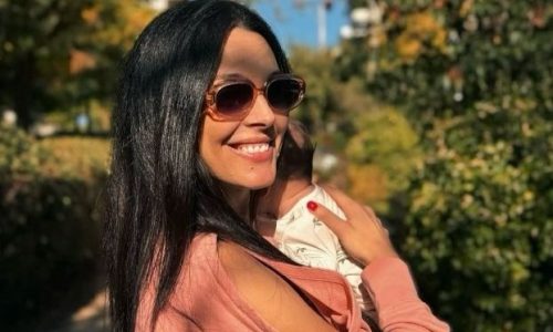Η Ιωάννα Τριανταφυλλίδου απολαμβάνει τη μητρότητα – Οι βόλτες στη φύση με τον 2 μηνών γιο της