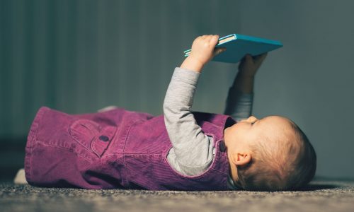 Τι λέει ο μήνας γέννησης του μωρού σας για την πιθανή νοημοσύνη του