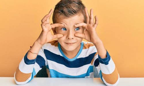 Μαύροι κύκλοι στα παιδιά: Απλή κούραση ή σημάδι κάποιου προβλήματος;