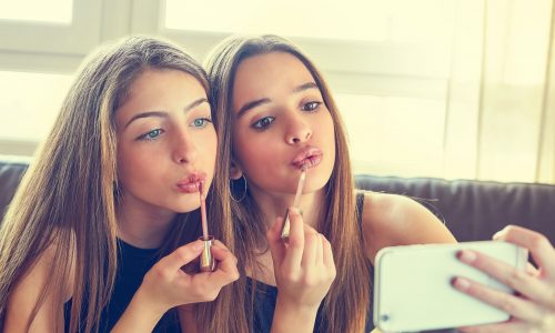 Πώς να ενισχύσετε τη θετική εικόνα σώματος στο παιδί σας