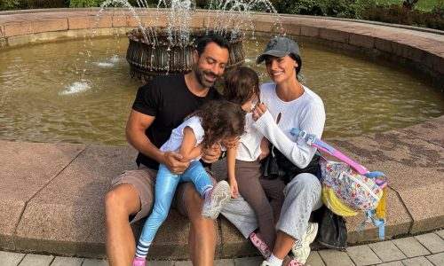 Χριστίνα Μπόμπα: Τα πιο γλυκά «camera roll moments» με την οικογένειά της