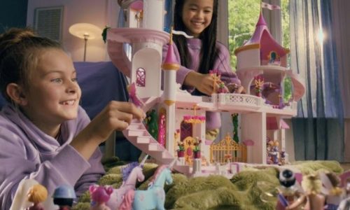 Όλη η οικογένεια αγαπά τα PLAYMOBIL! 5 τρόποι να ξαναγίνουμε παιδιά