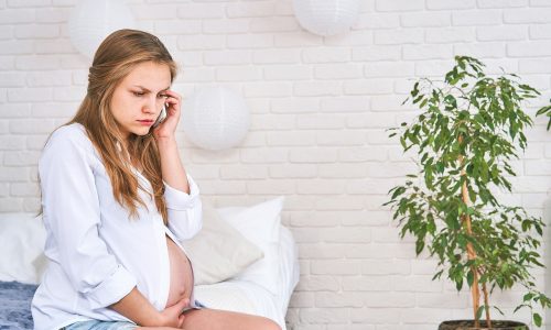 Γιατί μουδιάζουν τα χέρια στην εγκυμοσύνη; (vid)