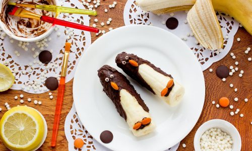 Χριστουγεννιάτικη λιχουδιά για παιδιά: Μπανάνες πιγκουίνοι με σοκολάτα