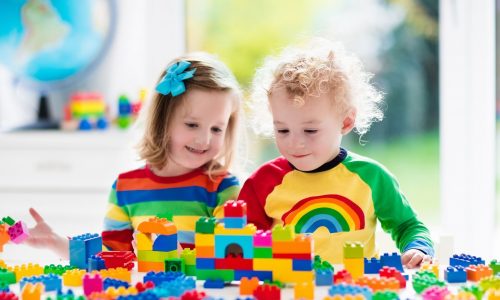 9 λόγοι που το παιχνίδι βοηθάει στην ανάπτυξη του παιδιού