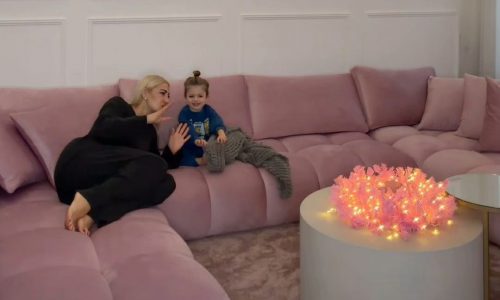 Η Ιωάννα Τούνη αποθεώνει τη μητρότητα - «Ο Πάρης είναι το μεγαλύτερό μου κατόρθωμα»