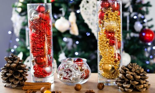 Χριστουγεννιάτικα βάζα: DIY ιδέες για ζεστή και γιορτινή ατμόσφαιρα στο σπίτι