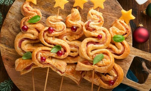 Χριστουγεννιάτικα σουβλάκια - Δεντράκια με σφολιάτα αλμυρά