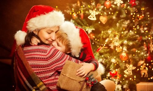 Καλές πράξεις και ενσυναίσθηση: Μαθαίνοντας στα παιδιά την αξία της προσφοράς τα Χριστούγεννα