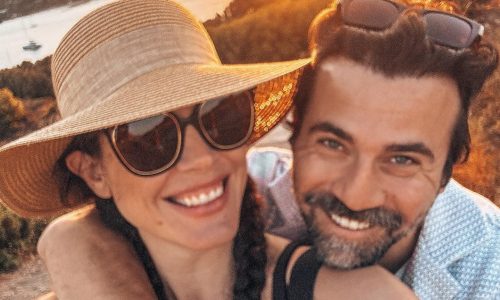 Ιωάννα Τριανταφυλλίδου: Φωτογράφισε τον Κίμωνα Κουρή με τον γιο τους στο πιάνο