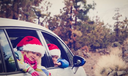 Το φαρμακείο των γιορτών - Τι να έχετε μαζί σας αν ταξιδέψετε για Χριστούγεννα