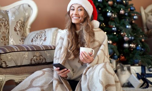 6 tips για μαμάδες που θέλουν πραγματικά να χαλαρώσουν μέσα στις γιορτές