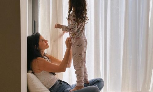 Η κόρη της Χριστίνας Μπόμπα είπε μια φράση που κάθε παιδί πρέπει να μάθει