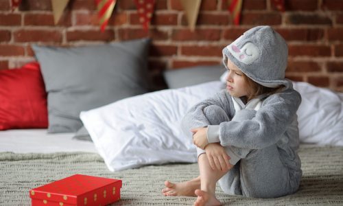 Πώς να βοηθήσετε τα παιδιά να διαχειριστούν την απογοήτευση από τα δώρα χωρίς ...γιορτινά meltdown