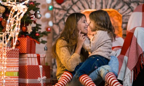 Η γιορτινή μαγεία δεν μετριέται σε παραδόσεις αλλά σε παρουσία