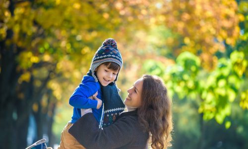Ποια είναι η αόρατη πίεση που νιώθουν τα παιδιά μας καθημερινά;