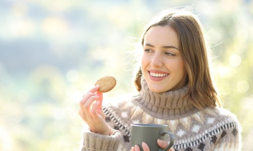 Αποτοξίνωση μετά τις γιορτές: 7 εύκολα βήματα για να χάσεις τα κιλά των διακοπών