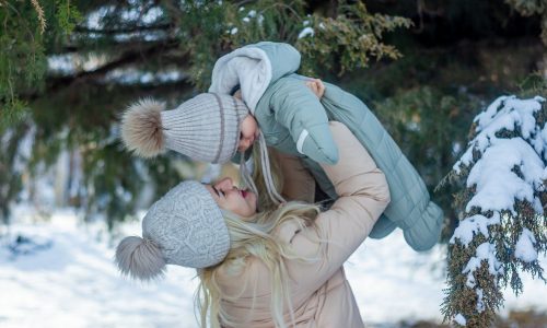 Πώς να επαναφέρεις την ρουτίνα του μωρού σου μετά τις χριστουγεννιάτικες διακοπές