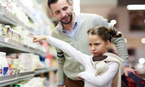 Πώς θα καταφέρετε να ψωνίσετε παρέα με τα παιδιά χωρίς να έχετε δράματα και γκρίνιες