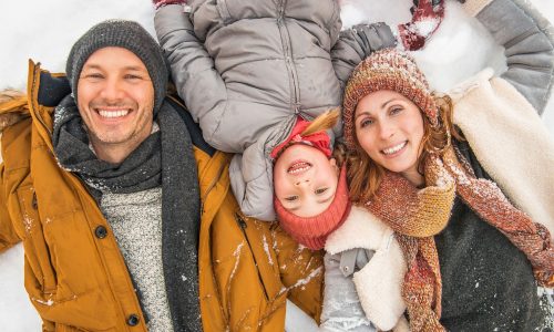 7 δημιουργικές οικογενειακές δραστηριότητες για να γιορτάσετε την ημέρα των Φώτων
