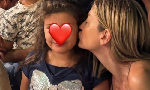 Ράνια Τζίμα: Σπάνια φωτογραφία με τον σύζυγό της και την κόρη τους, Ελένη