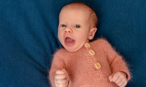 Ποια είναι η ιδανική θερμοκρασία για να κοιμάται ένα μωρό;