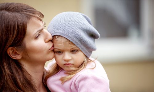 Στη μαμά που έχει κουραστεί να είναι δυνατή