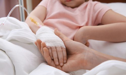 Η πίστη δεν σε κάνει άτρωτο στον πόνο του παιδιού σου, απλώς σε βοηθά να συνεχίζεις