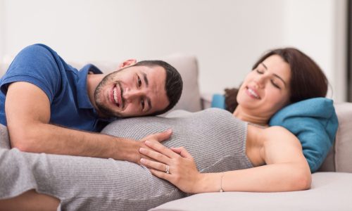 Ο ρόλος του μπαμπά στην εγκυμοσύνη: Πώς μπορεί να βοηθήσει ουσιαστικά