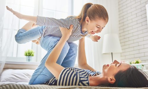 6 ιδέες για να περνάτε αξέχαστες στιγμές με τα παιδιά σας όταν έχετε γεμάτο πρόγραμμα