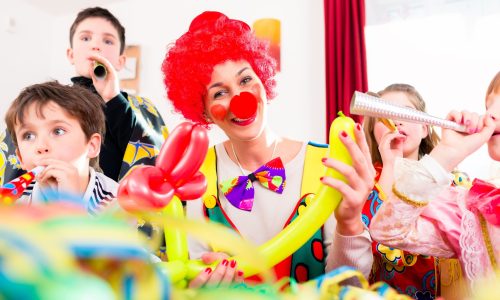 12 δραστηριότητες για αποκριάτικο παιδικό πάρτι που τα παιδιά θα λατρέψουν