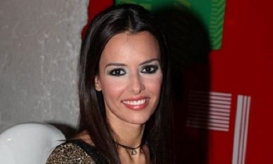 Όλγα Λαφαζάνη: Απολαμβάνει τη φύση με την κόρη της! (εικόνα)