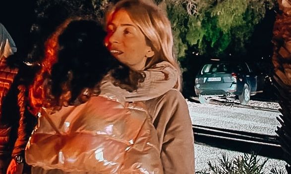 Η Μαρία Ηλιάκη έκανε την πιο γλυκιά έκπληξη στον σύντροφό της με την κόρη τους