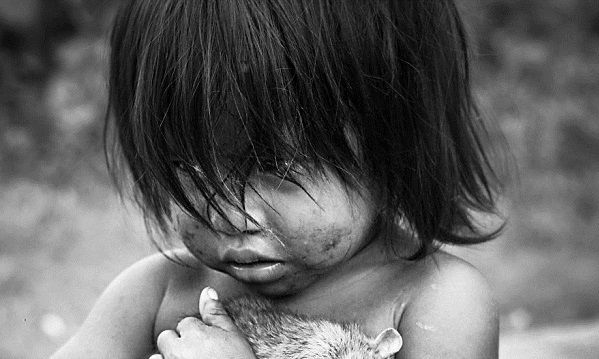 Συγκλονιστικές φωτογραφίες που αποτυπώνουν το ανθρώπινο συναίσθημα σε κάθε ηλικία!