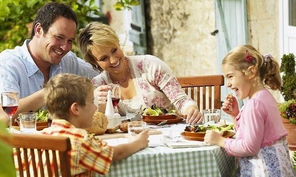 Λίγο πριν χτυπήσει το κουδούνι: Μάθετε στο παιδί να αποκτήσει υγιεινές διατροφικές συνήθειες!