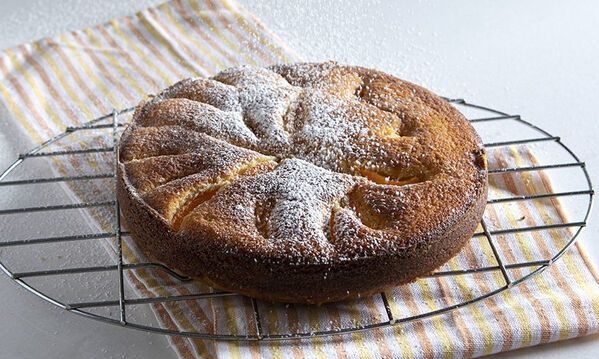 Πεντανόστιμο κέικ με βερίκοκα