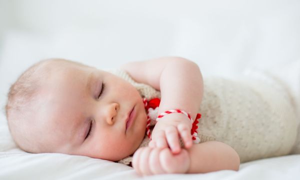 Μαρτάκι ή Μαρτιά: Το έθιμο και τι συμβολίζει το βραχιολάκι στο χέρι