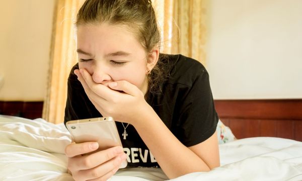 Αϋπνία εφήβων: Τροφές που σαμποτάρουν τον ύπνο