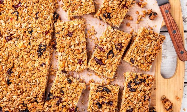 Σπιτικές μπάρες γκρανόλα με φιστικοβούτυρο - Εύκολες, νόστιμες και υγιεινές