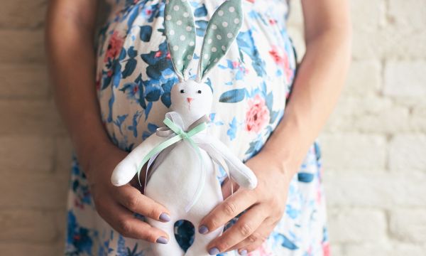 Εγκυμοσύνη και Πάσχα: Ο απόλυτος οδηγός για μία ήρεμη και ασφαλή εορταστική περίοδο