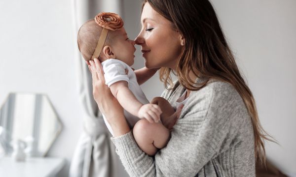 Πρέπει ή όχι η λεχώνα να σαραντήσει για να βγει από το σπίτι;