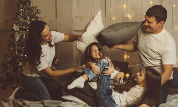 5 τρόποι να μιλήσετε στα παιδιά σας για την σημασία των Χριστουγέννων
