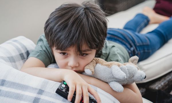 9 σημάδια ότι είσαι πολύ σκληρός με το παιδί σου, σύμφωνα με ψυχολόγους