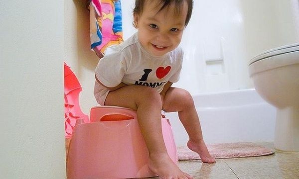 Δυσκοιλιότητα στα παιδιά: Αναγνωρίστε τη και αντιμετωπίστε τη!