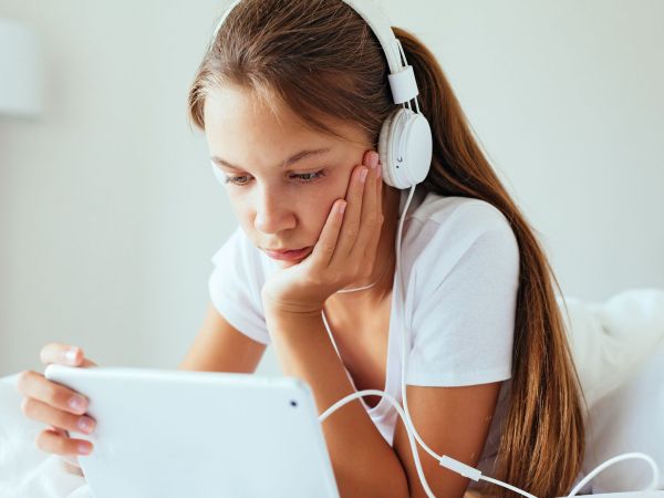 5+1 tips για να ξεκινήσετε συζήτηση με το έφηβο παιδί σας