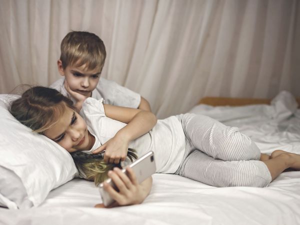 Ο No1 κανόνας για χαρούμενα και υγιή παιδιά, σύμφωνα με ψυχολόγο