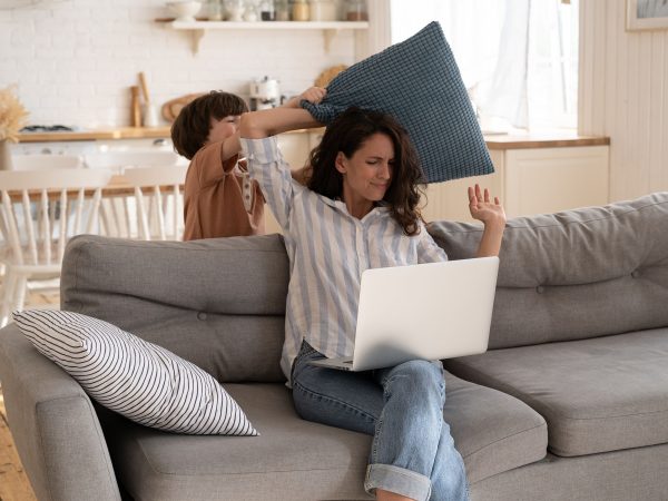 Όταν το παιδί χτυπάει τη μητέρα