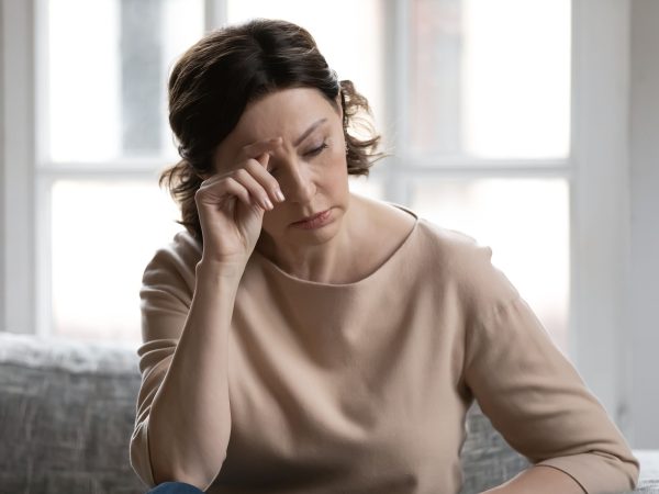 Είμαι στην εμμηνόπαυση και είδα αίμα -Τι μπορεί να σημαίνει; (vid)